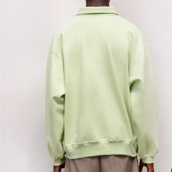 Oak + Fort Collared Sweatshirt in Pale Green - Picture 4 of 9